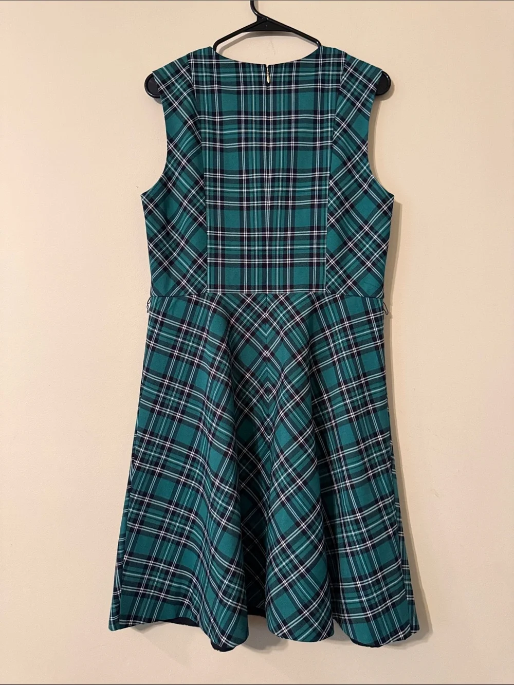 Draper James Green Plaid Sleeveless Midi Dress